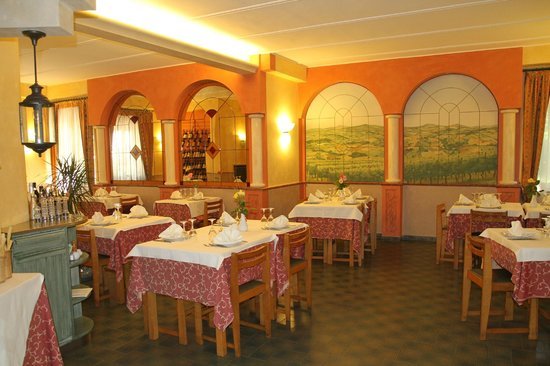 Le Due Lanterne, Restaurant in Nizza Monferrato