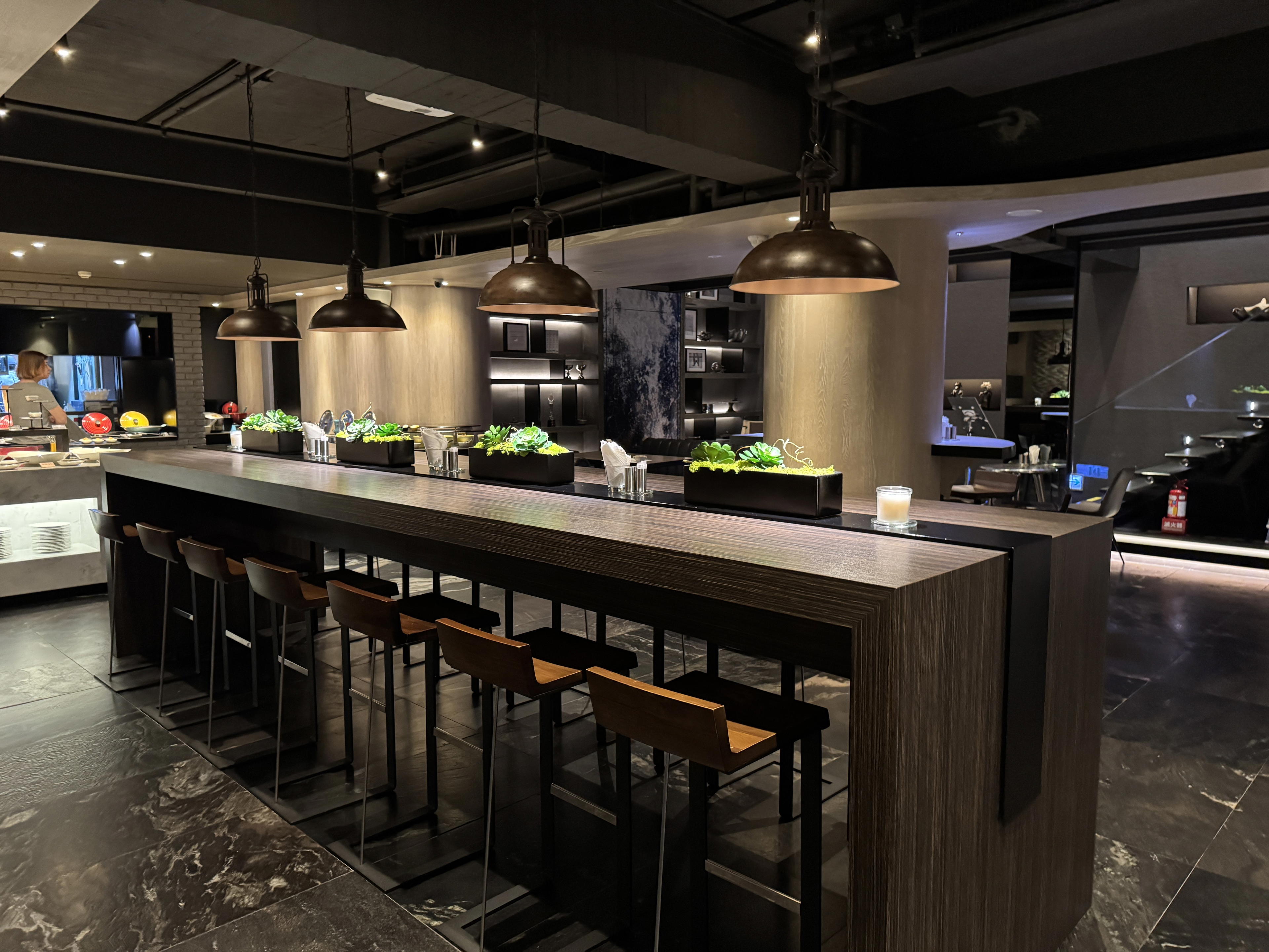 Old New Taiwanese Cuisine (Jiuru 2nd Road) restaurant in Kaohsiung, Taiwan