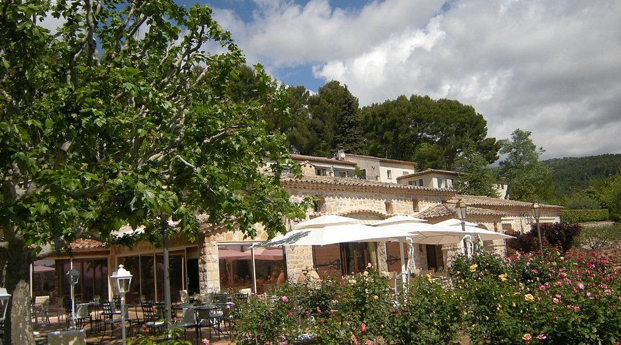 Le Castellaras, Restaurant in Fayence