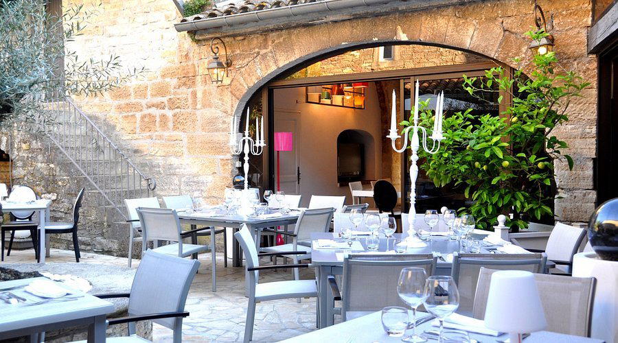Le Carré des Saveurs restaurant in Barjac, France