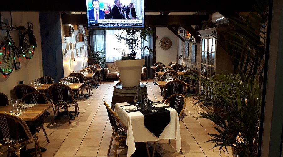 Le Moulin de L'Imaginaire restaurant in Terrasson-Lavilledieu, France