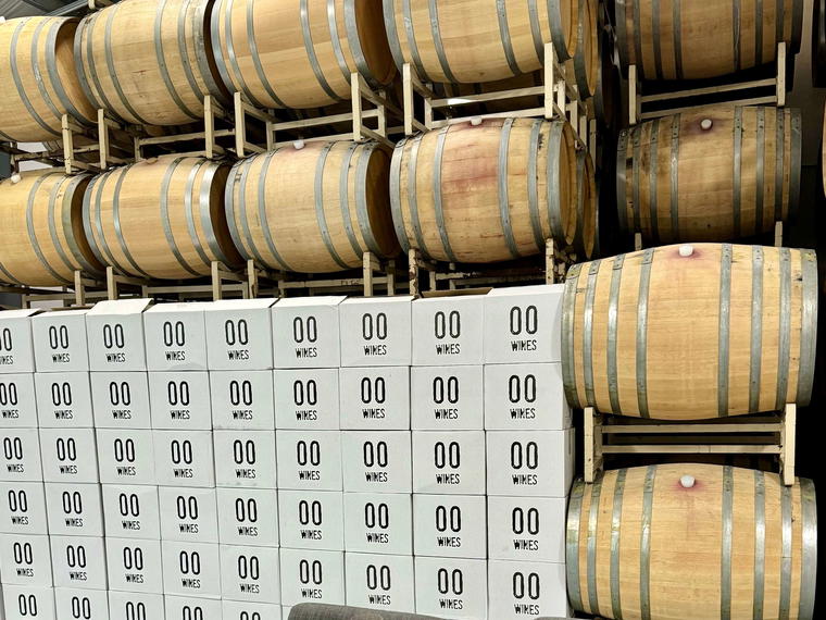 00 Wines, Carlton, United States