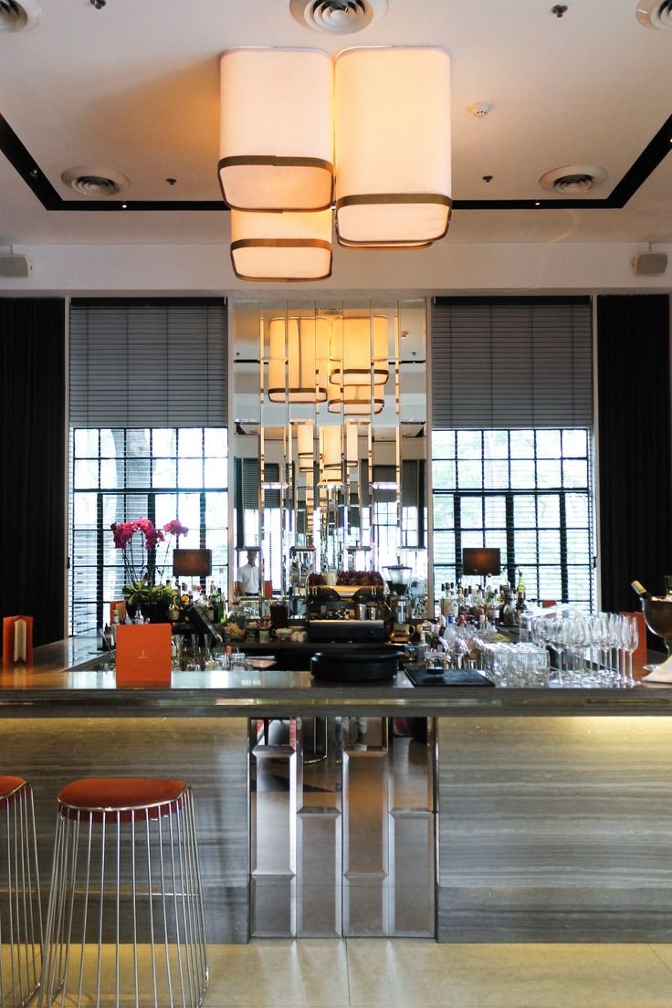 Blackbird Makati, Restaurant in Manila