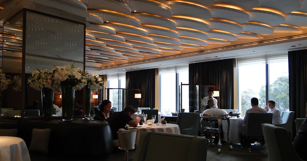 Mandarin Grill + Bar restaurant in Hong Kong, Hong Kong