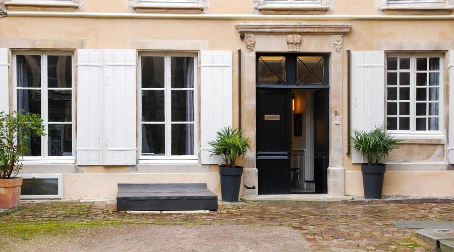 Chez Laurence du Tilly, Caen, France