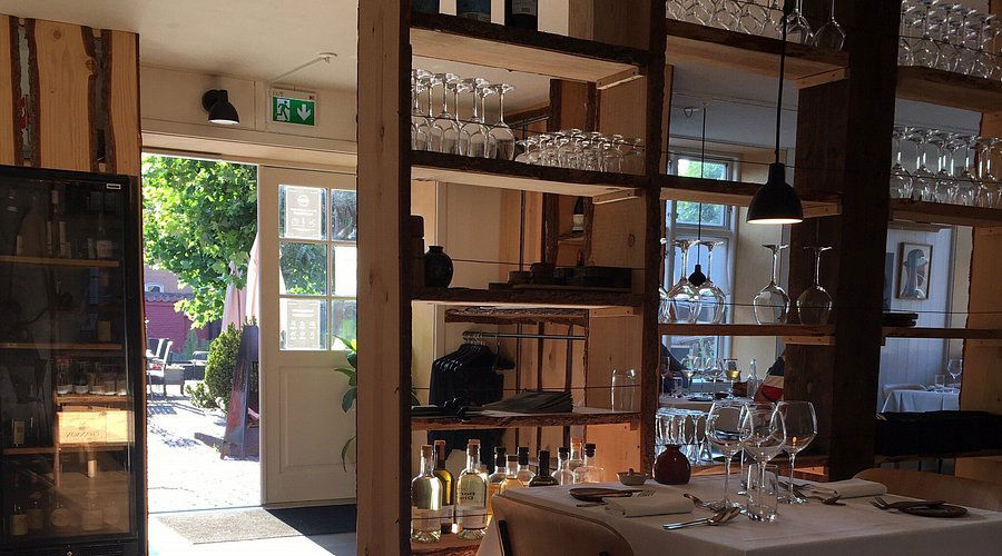 Det Røde Pakhus, Restaurant in Rønne