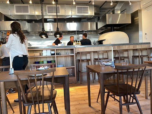 Pêtchi, Restaurant in Saint Helier