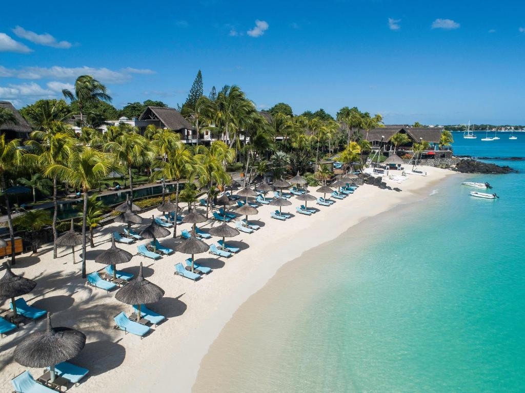 Royal Palm Beachcomber Luxury hotel in Grand Baie, Mauritius