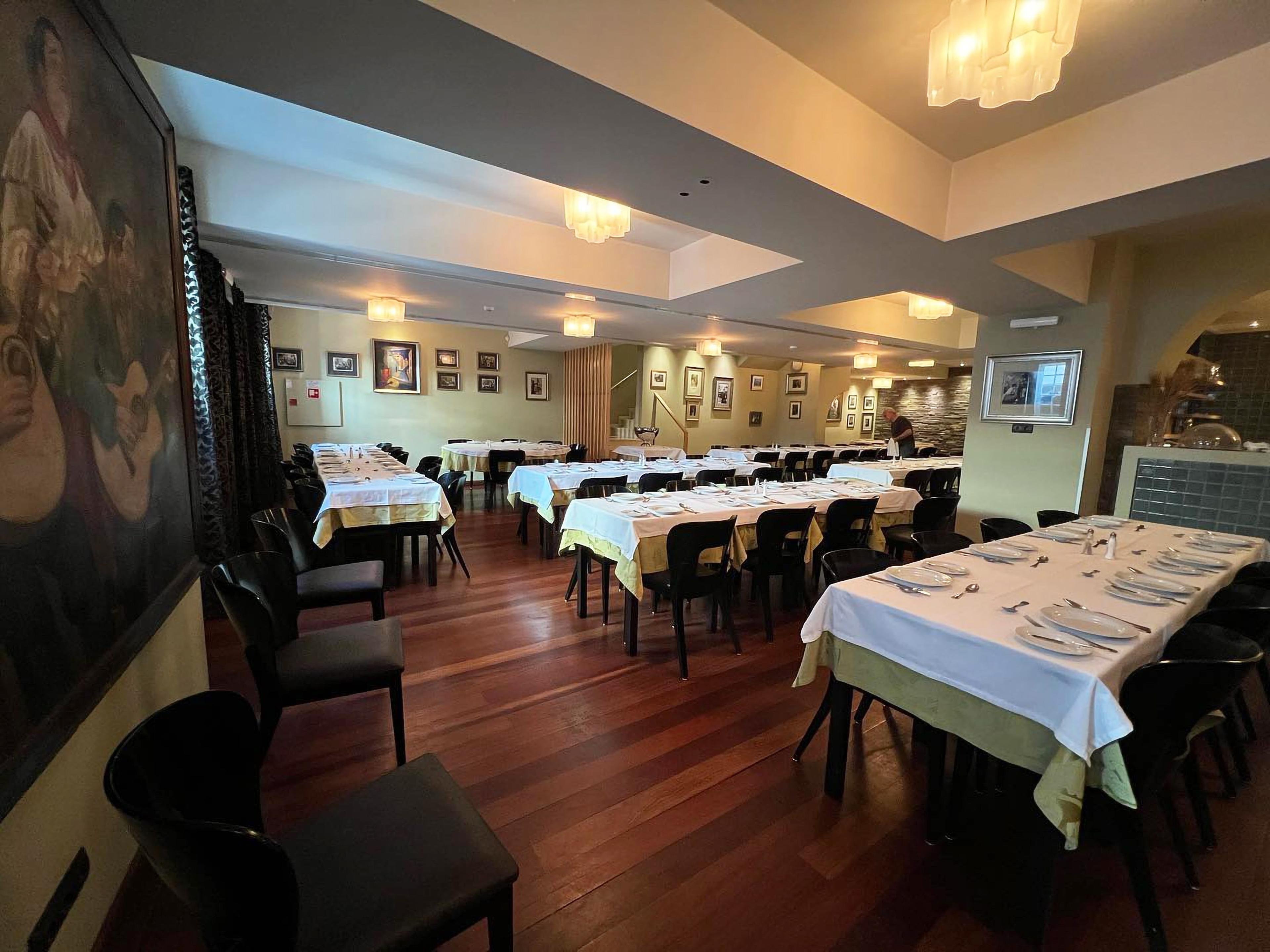 Machado, Restaurant in Nogueira