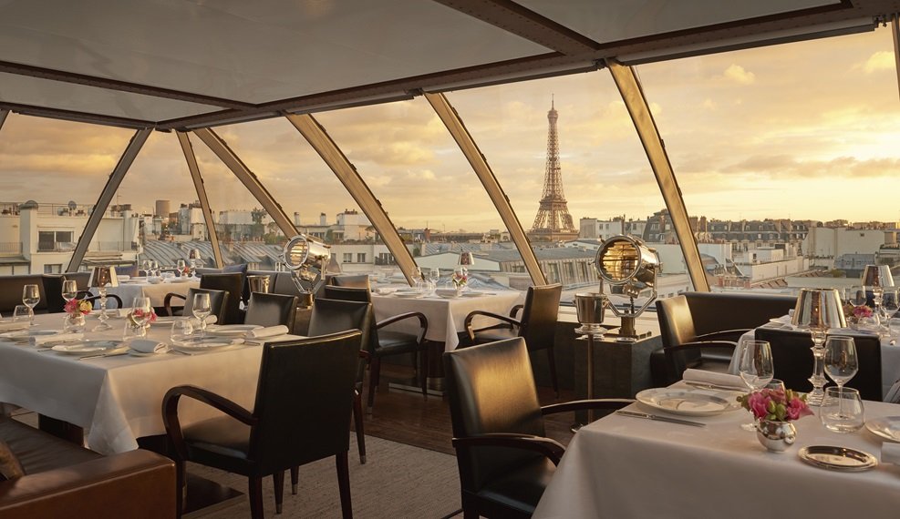 L'Oiseau Blanc restaurant in Paris, France