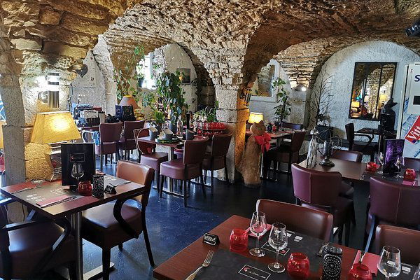 La Chaumière, Restaurant in Dole