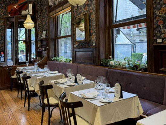 Rivas restaurant in Vega de Tirados, Spain