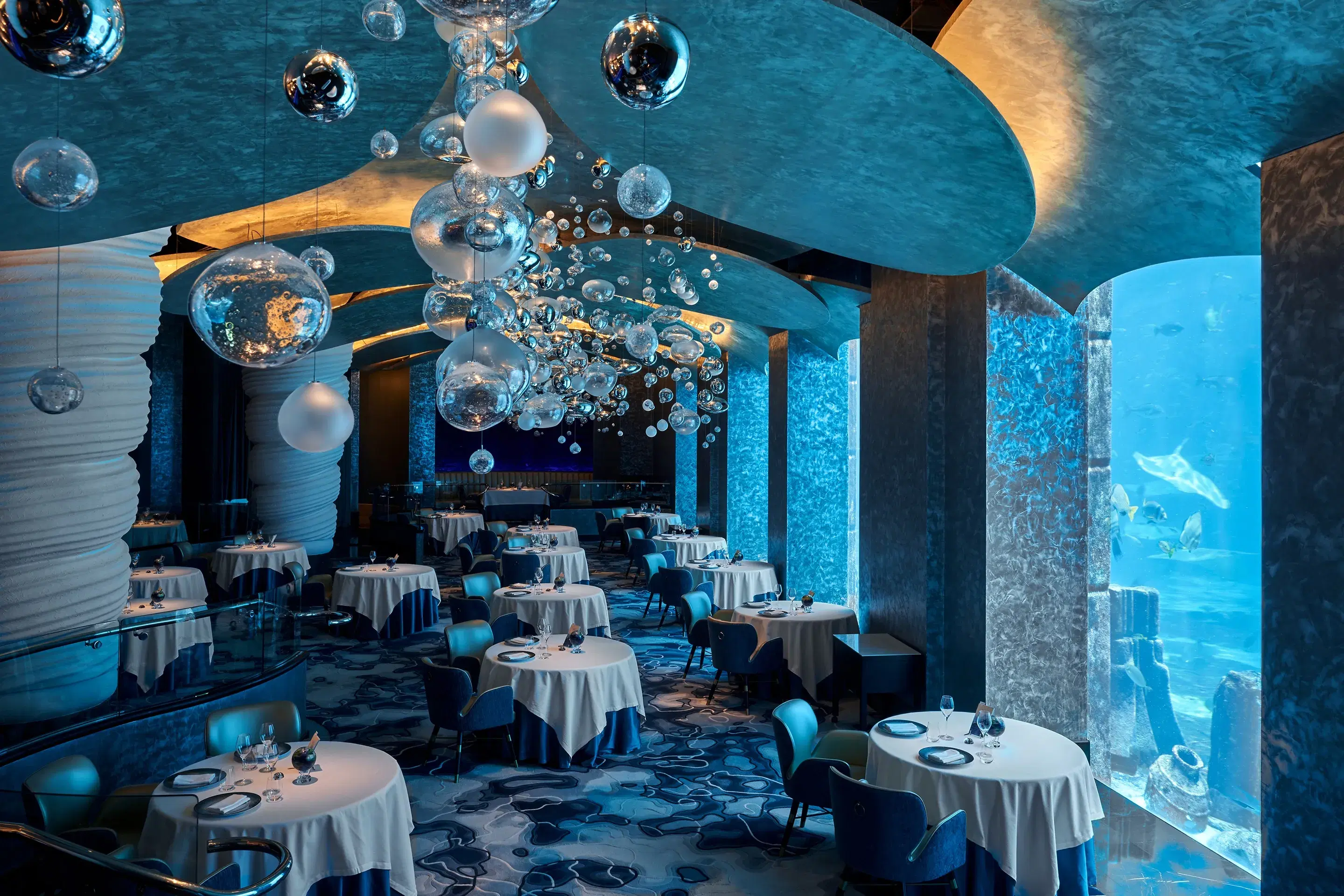 Ossiano restaurant in Dubai