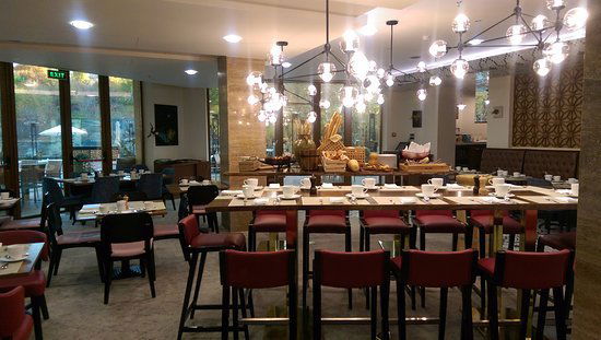 Ad Astra, Restaurant in Santa Maria della Versa