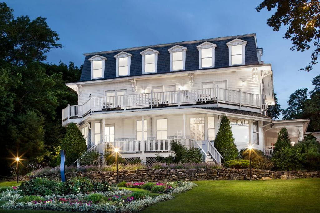 Camden Harbour Inn, Hotel in Camden