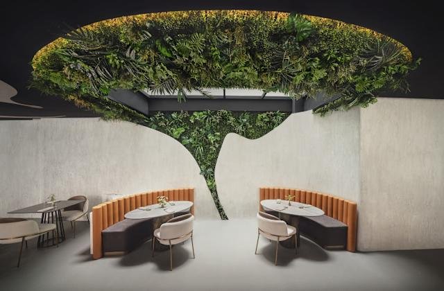 Euphoria restaurant in Singapore, Singapore