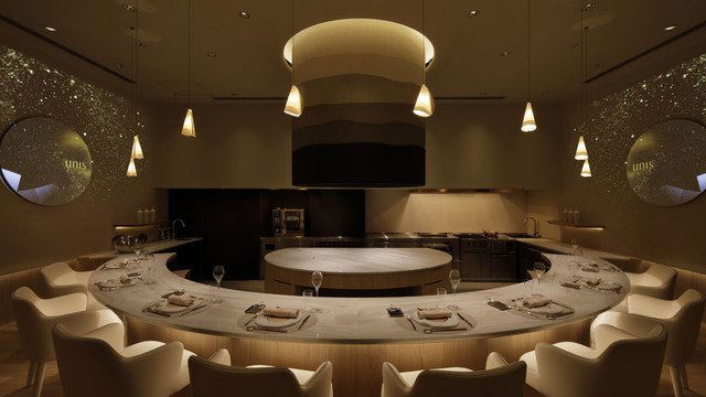 Unis, Restaurant in Tokyo