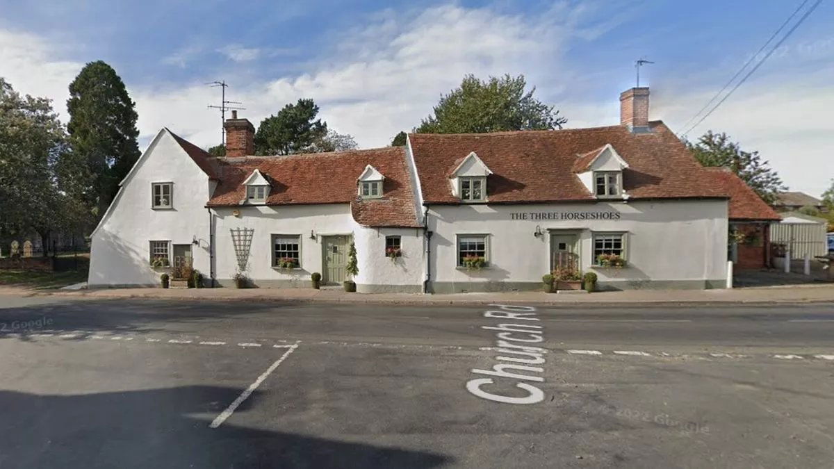 The Three Horseshoes, Restaurant in Fordham