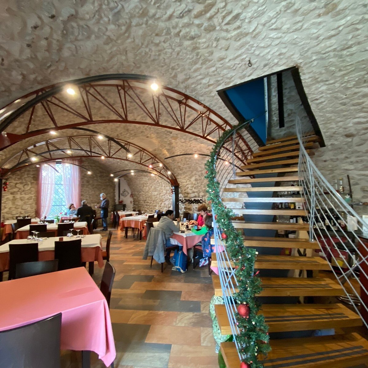 Forme Restaurant