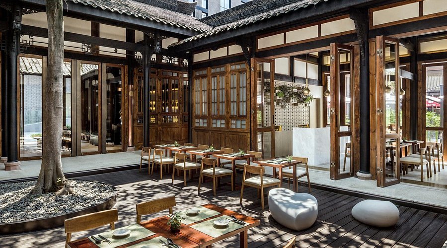 Mi Xun Teahouse restaurant in Chengdu, China