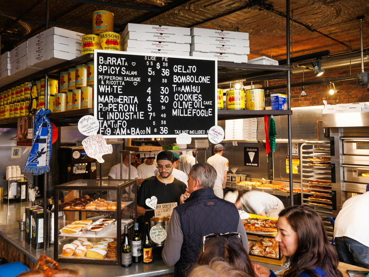 L'industrie pizzeria, New York City, United States