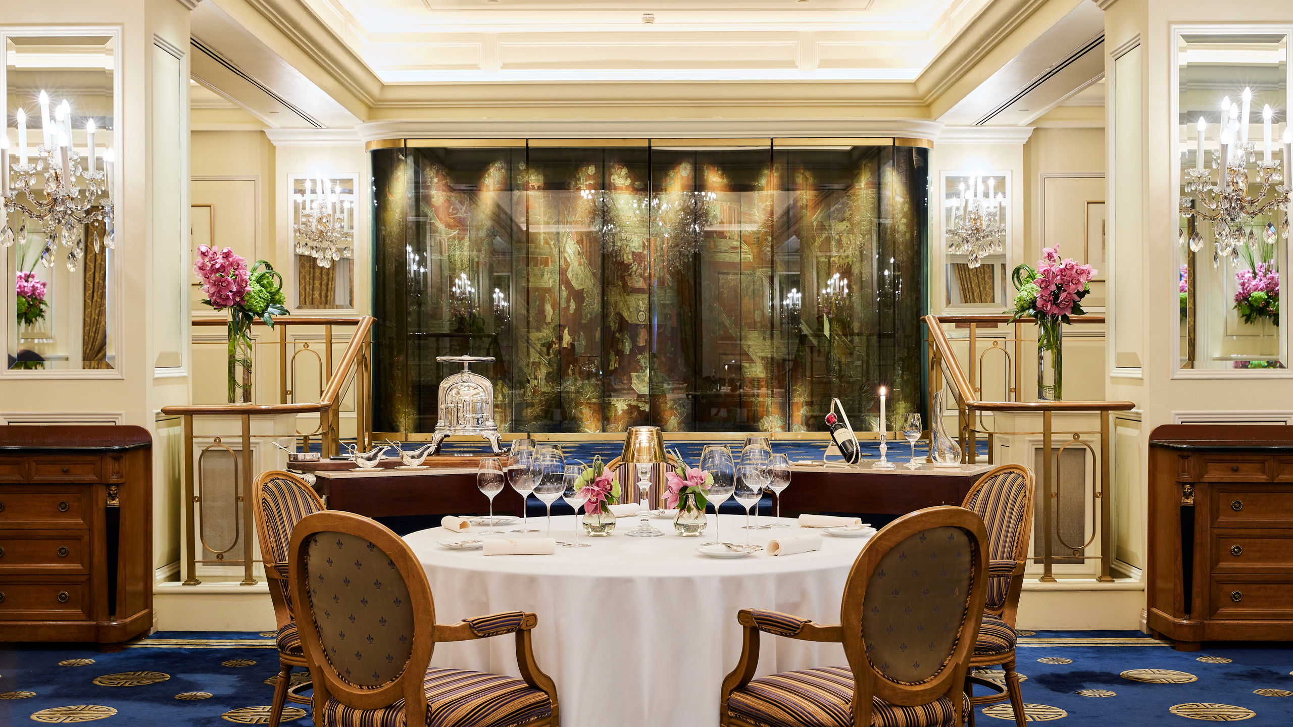 Gaddi's, Restaurant in Hong Kong