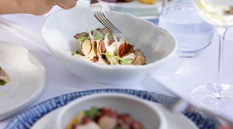 Les Belles Canailles restaurant in Cassis, France