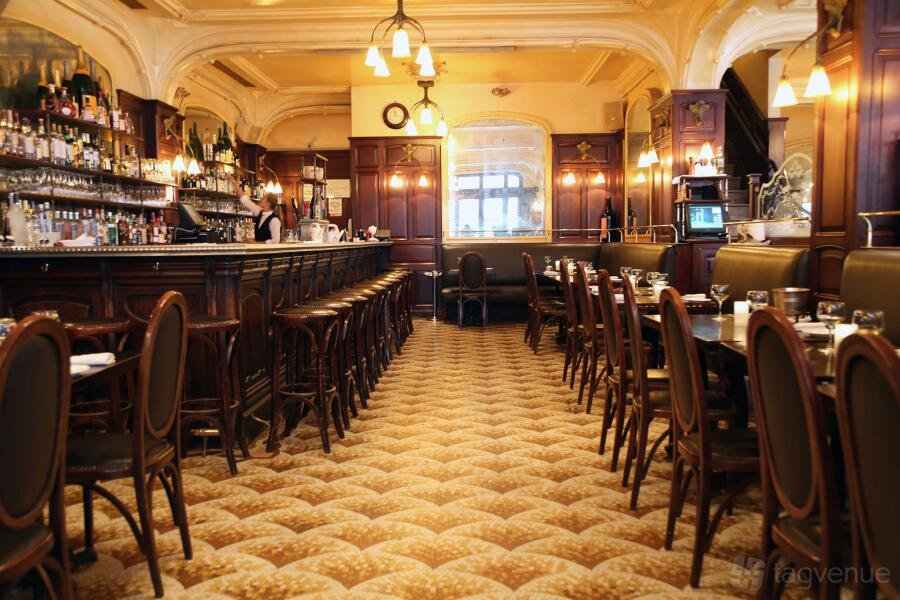 Orsay, Restaurant in New York City