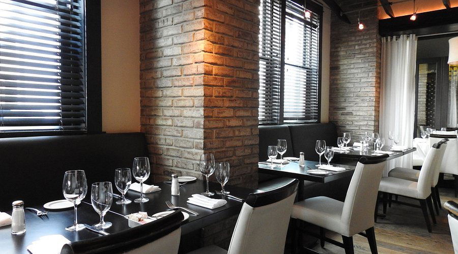 Prime One Twelve restaurant in Miami, United States