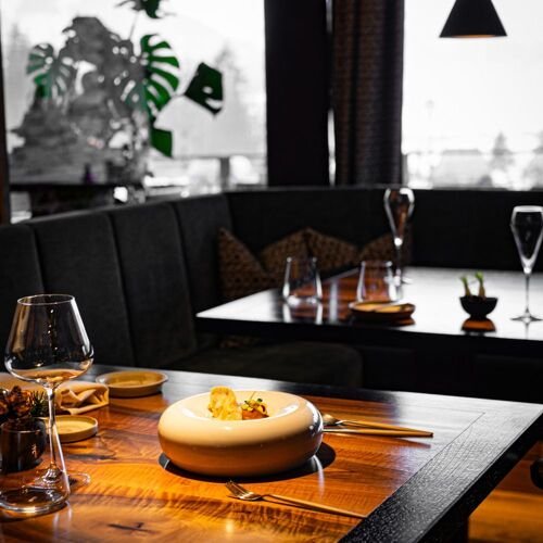 Grunstube Bergblick restaurant in Grän, Austria