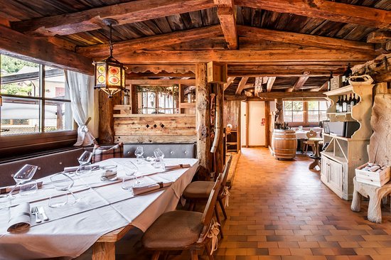 Tubladel, Restaurant in Ortisei