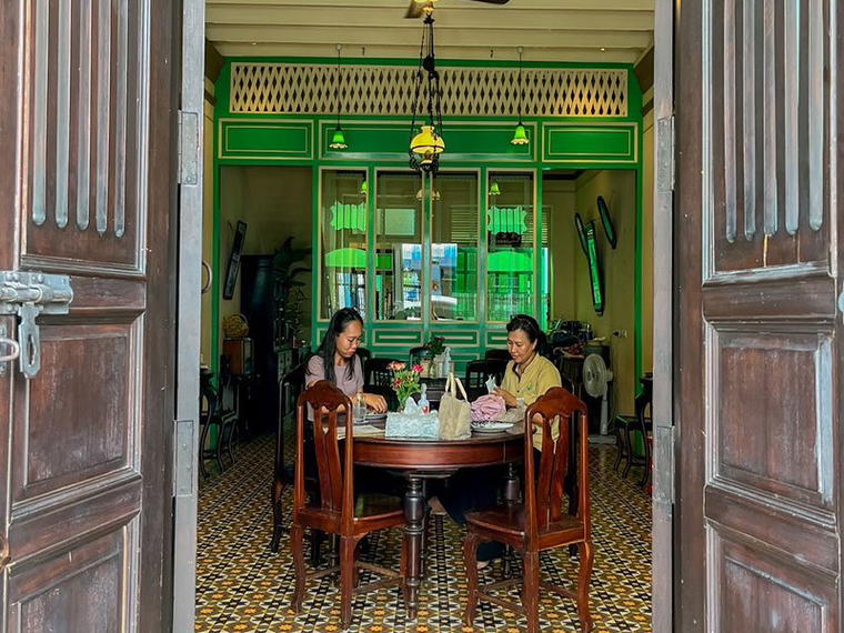 The Charm Dining Gallery, Phuket, Thailand