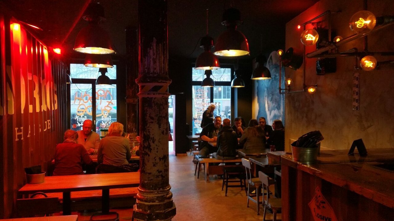 UNDERDOCKS, Restaurant in Hamburg