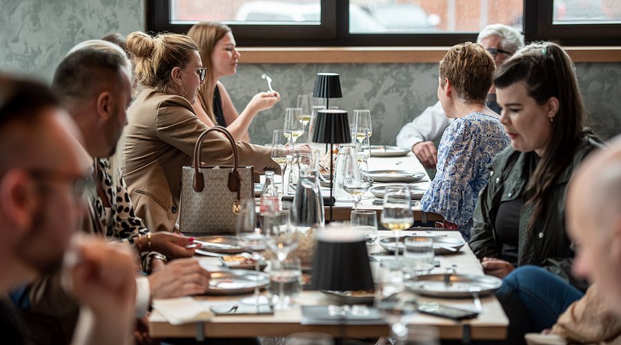 Cut & Barrel restaurant in Budapest, Hungary