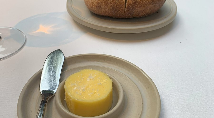 Novaela, Restaurant in Delft