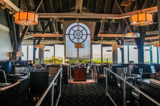 Kincaid’s restaurant in Minneapolis, United States