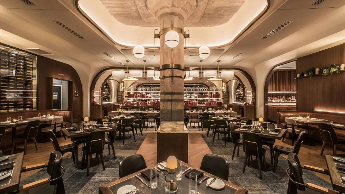 Swift & Sons restaurant in Chicago, United States