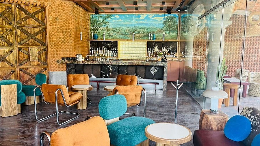 Bekeb bar in San Miguel de Allende