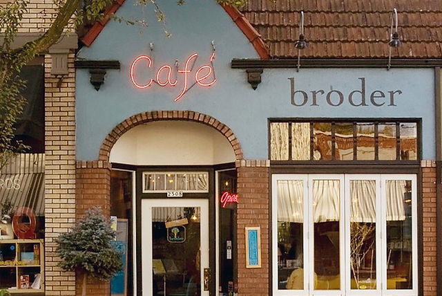 Broder Café, Restaurant in Portland