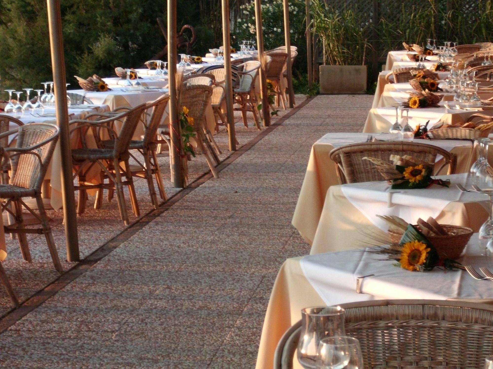 Coxinendi, Restaurant in Sanluri