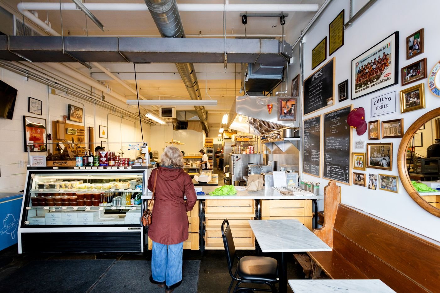 Famiglia Baldassarre, Restaurant in Toronto