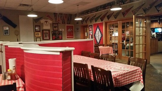 Doe’s Eat Place restaurant in Oxford, United States