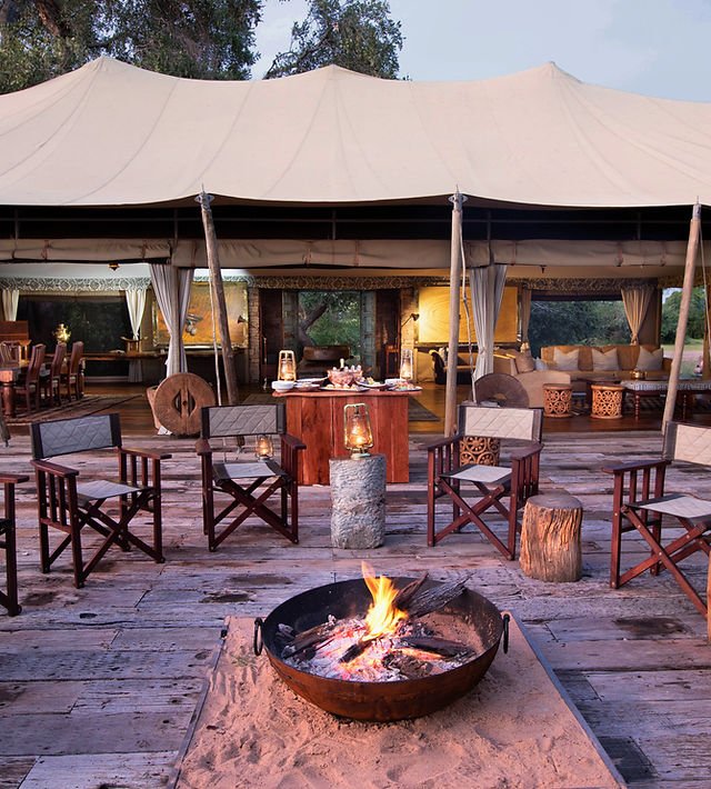 Tembo Plains Camp restaurant in Mana Pools Region, Zimbabwe