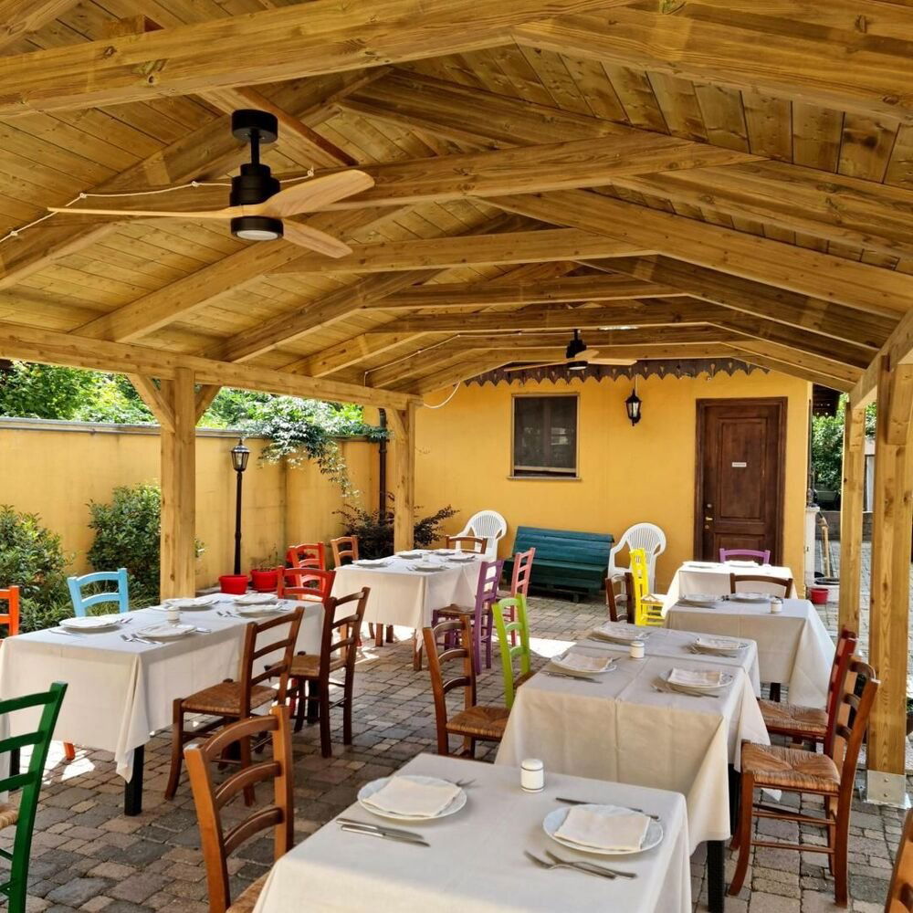 Cantina dei Cacciatori, Restaurant in Monteu Roero
