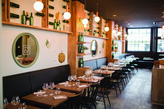 Tomy & Co restaurant in Paris, France