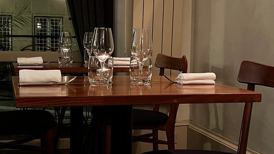 Chantoiseau restaurant in Paris, France