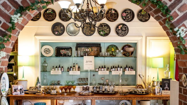 Vena's Fizz House