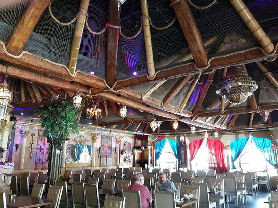 La Vie, Restaurant in George Town