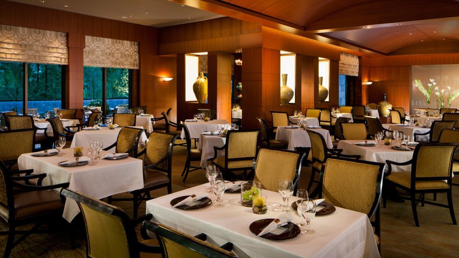 Herons, Restaurant in Cary