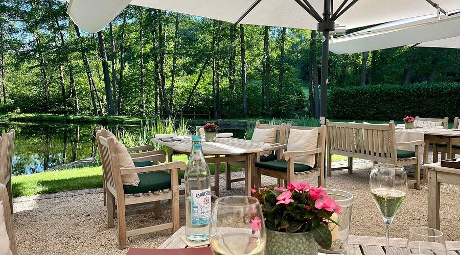 Rüssel's Landhaus, Restaurant in Naurath